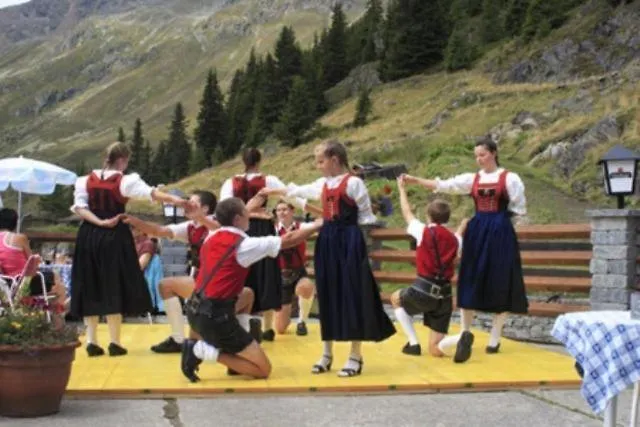 Alpengasthof Gaislach Alm Guest house 3*